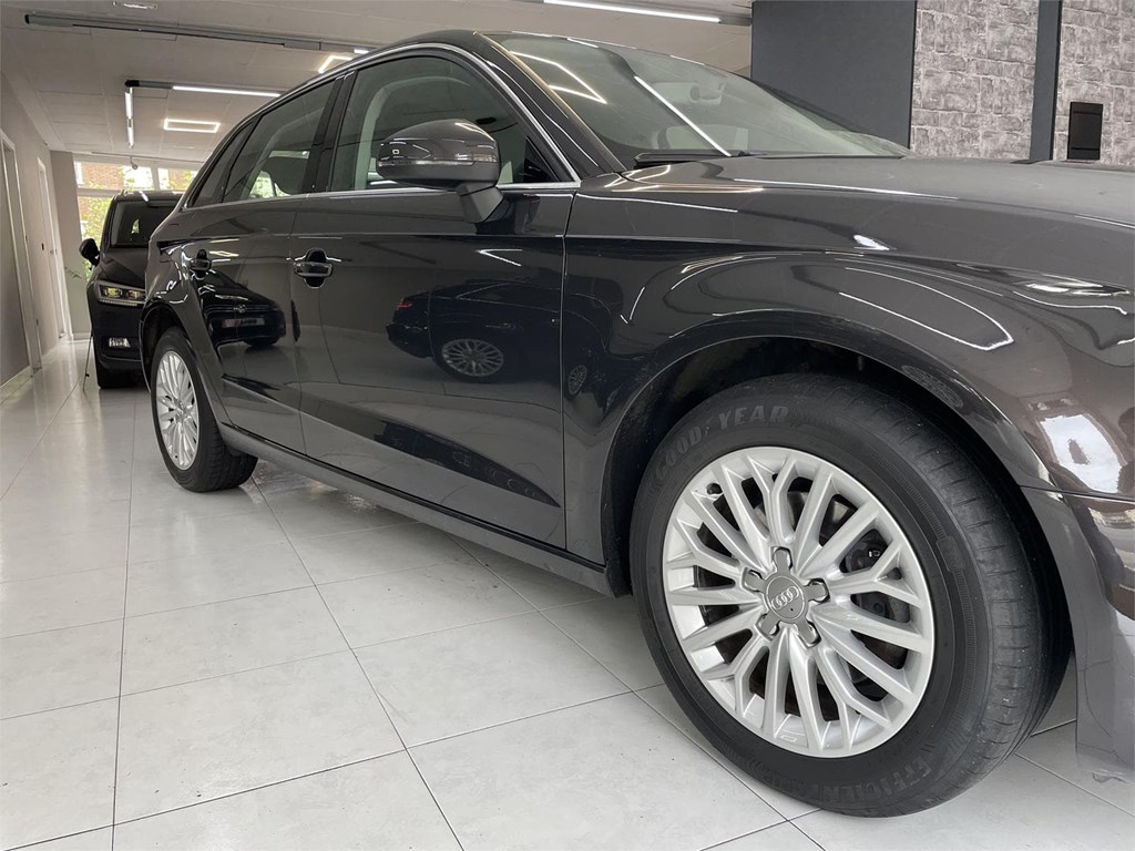 Foto 18 AUDI A3 SPORTBACK AMBITION 2.0 TDI 150cv 2017