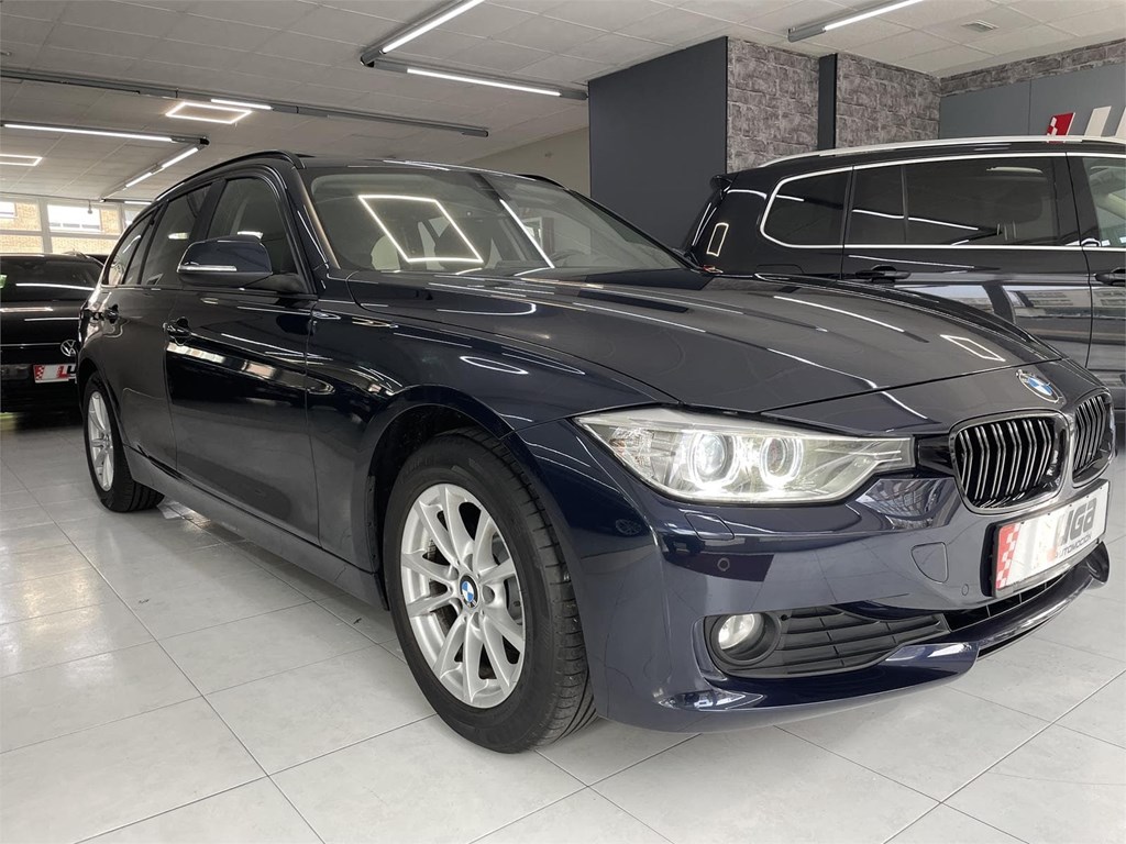 Foto 2 BMW 318d Touring LUXURY LINE -TECHO-LED