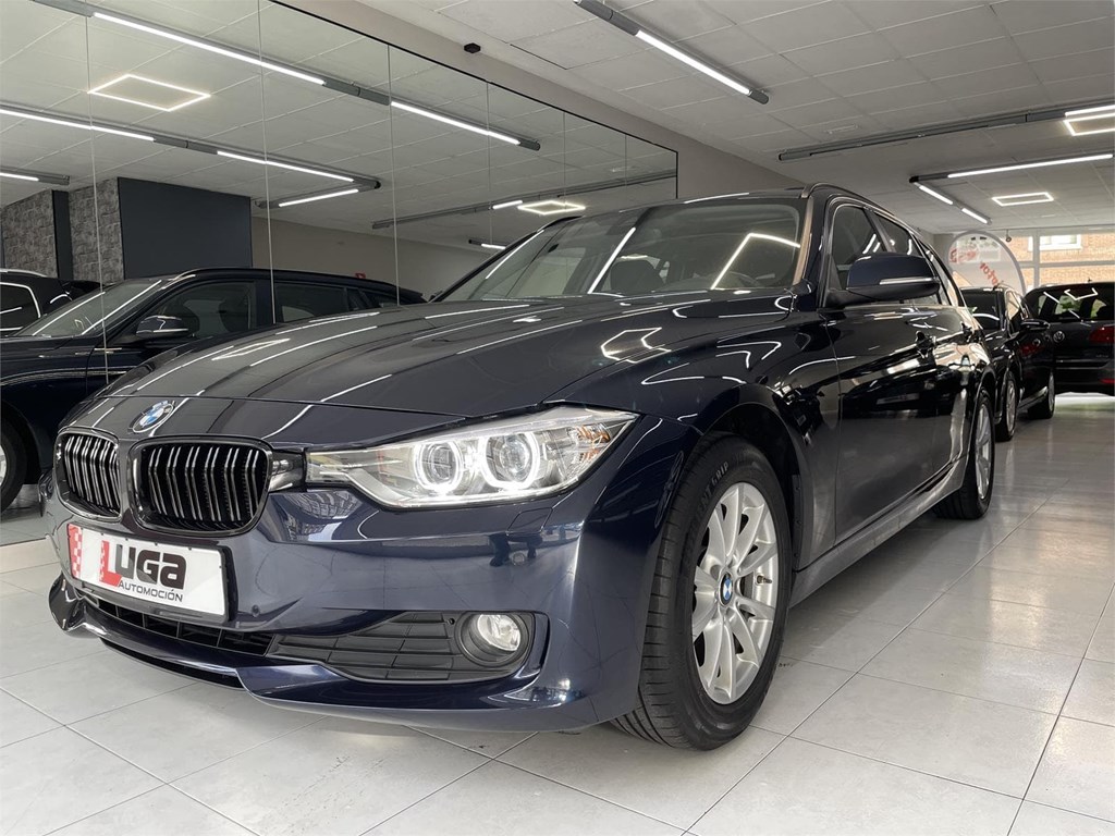 Foto 3 BMW 318d Touring LUXURY LINE -TECHO-LED