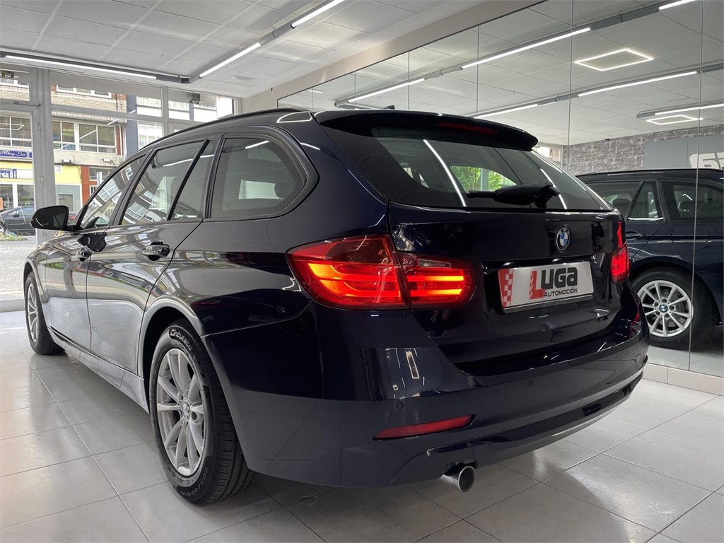 Foto 5 BMW 318d Touring LUXURY LINE -TECHO-LED