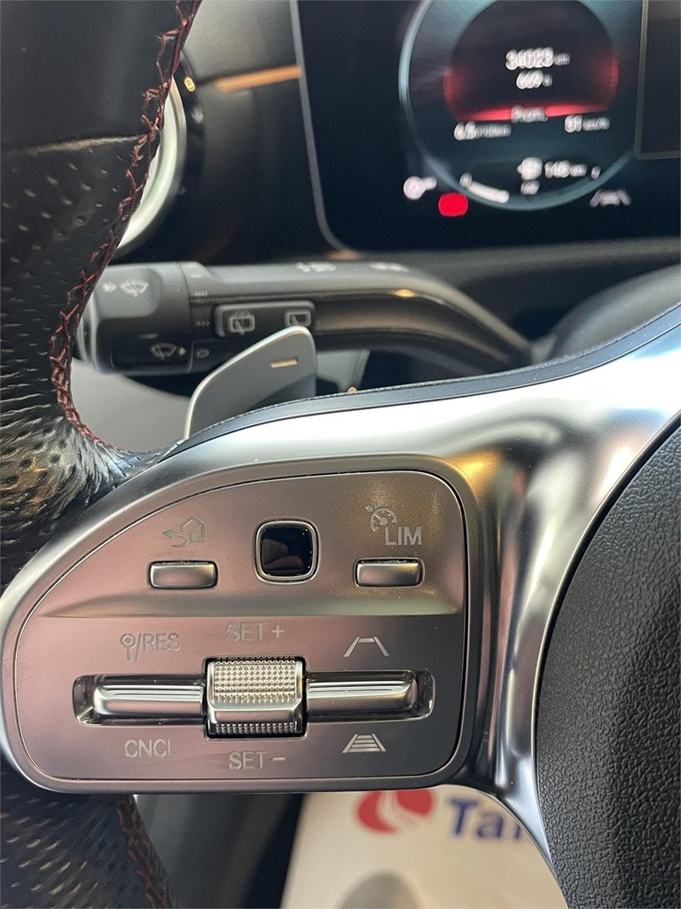 Foto 11 MERCEDES-BENZ CLA 200d AMG