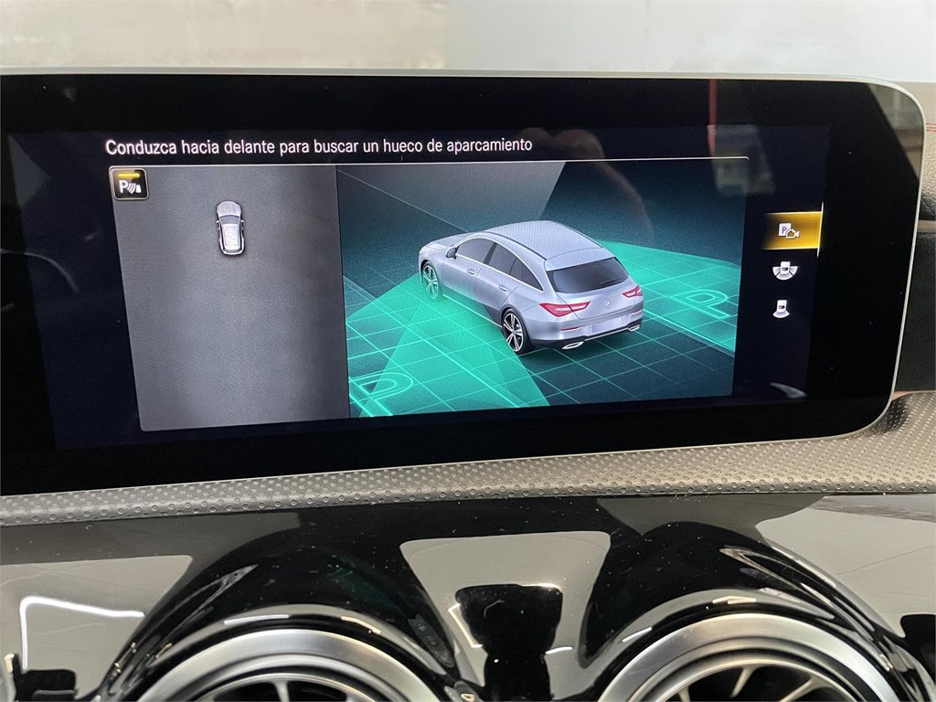 Foto 18 MERCEDES-BENZ CLA 200d AMG