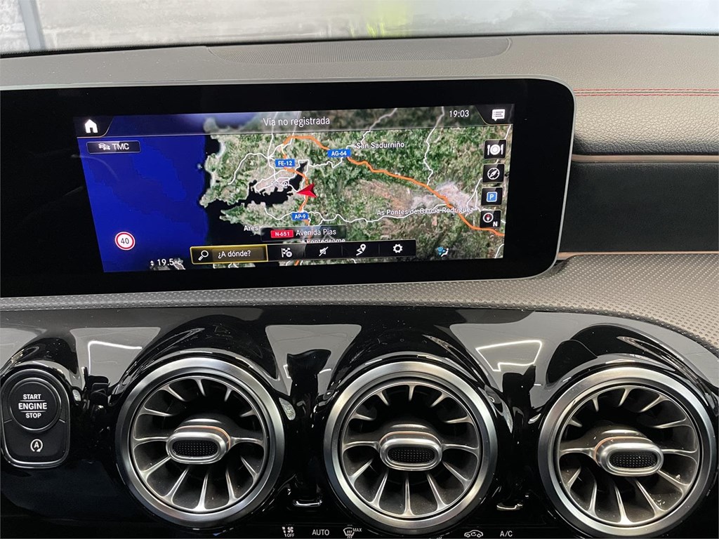 Foto 19 MERCEDES-BENZ CLA 200d AMG