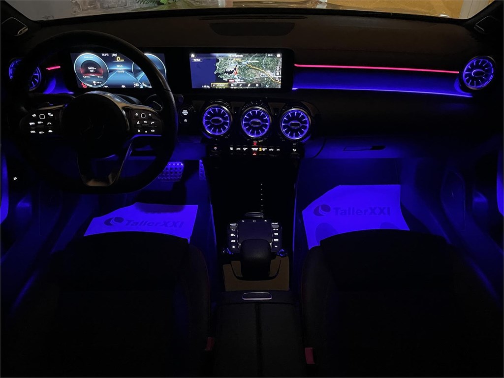 Foto 21 MERCEDES-BENZ CLA 200d AMG