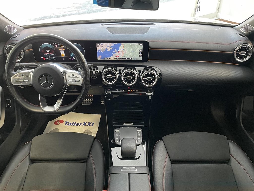 Foto 22 MERCEDES-BENZ CLA 200d AMG