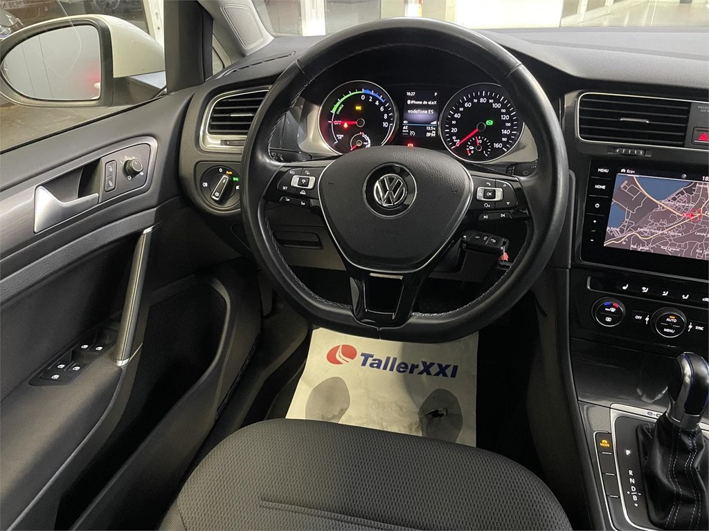 Foto 10 VOLKSWAGEN e-GOLF ePOWER 100% ELECTRICO Año 2018