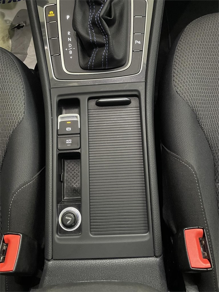 Foto 15 VOLKSWAGEN e-GOLF ePOWER 100% ELECTRICO Año 2018