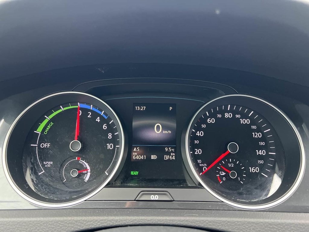 Foto 8 VOLKSWAGEN e-GOLF ePOWER 100% ELECTRICO Año 2018