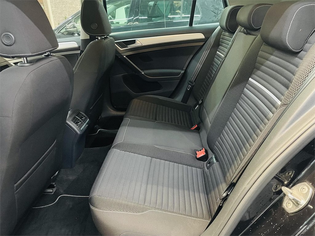 Foto 8 VOLKSWAGEN GOLF CUP 2.0 TDI 150cv BMT