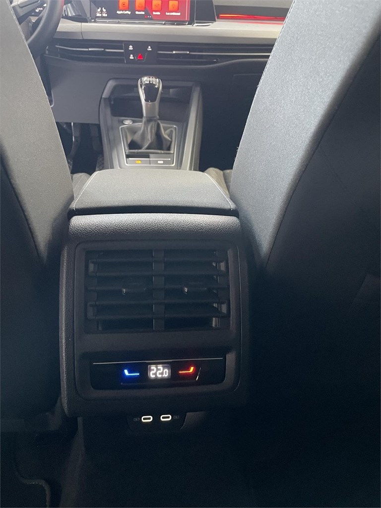 Foto 13 VOLKSWAGEN GOLF VARIANT 2.0 TDI BUSSINESS PREMIUM 2022 -LED- NAVI- CUADRO DIGITAL - CAMARA - CARPLAY