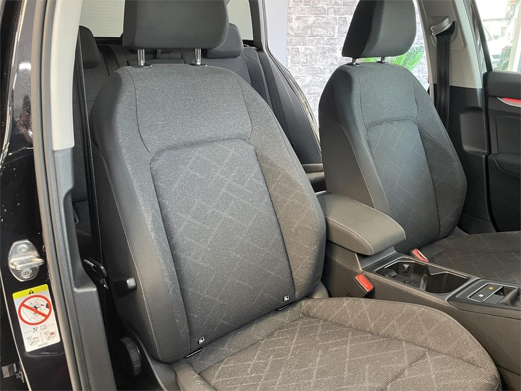 Foto 21 VOLKSWAGEN GOLF VARIANT 2.0 TDI BUSSINESS PREMIUM AÑO 2022