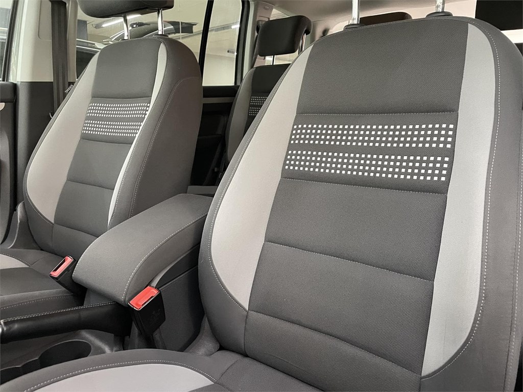 Foto 12 VOLKSWAGEN TOURAN 2.0 TDI 140cv 7 PLAZAS