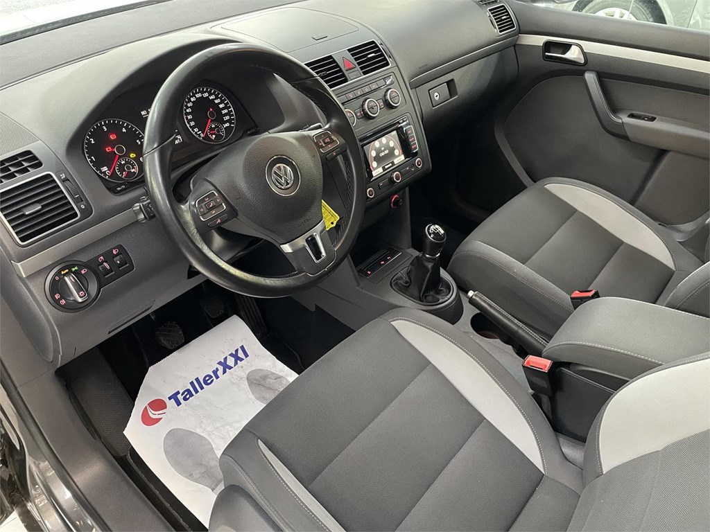 Foto 21 VOLKSWAGEN TOURAN 2.0 TDI 140cv 7 PLAZAS