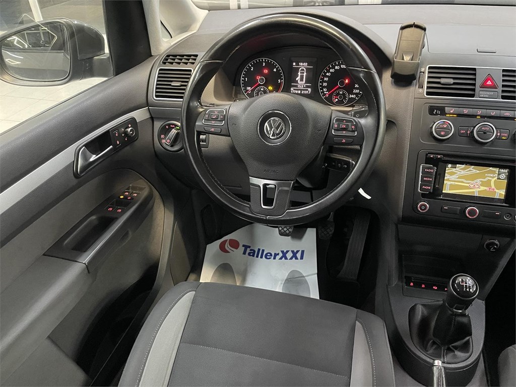 Foto 10 VOLKSWAGEN TOURAN LIFE 2.0 TDI 140cv 