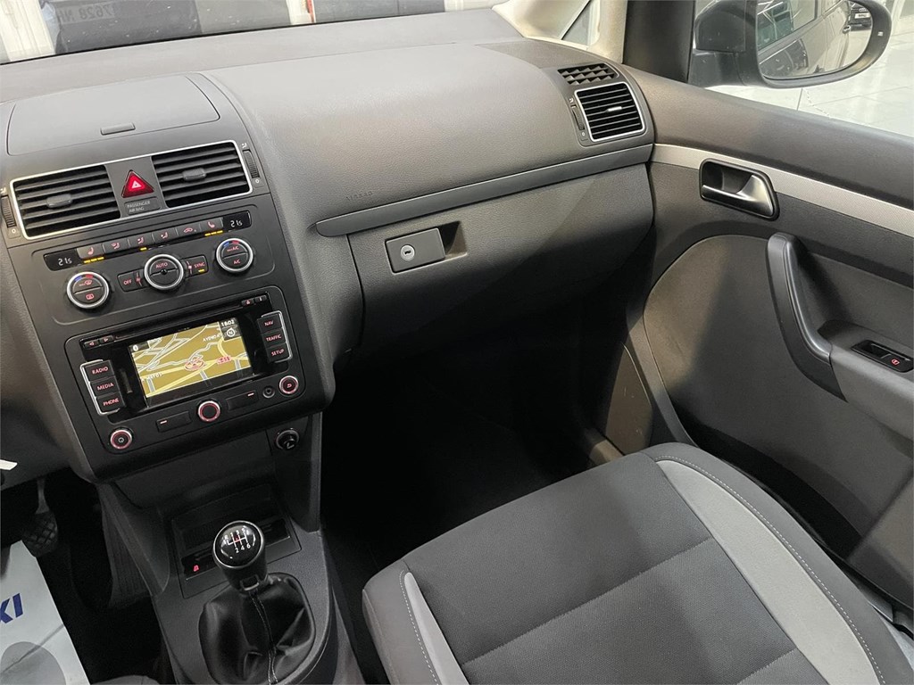 Foto 13 VOLKSWAGEN TOURAN LIFE 2.0 TDI 140cv 