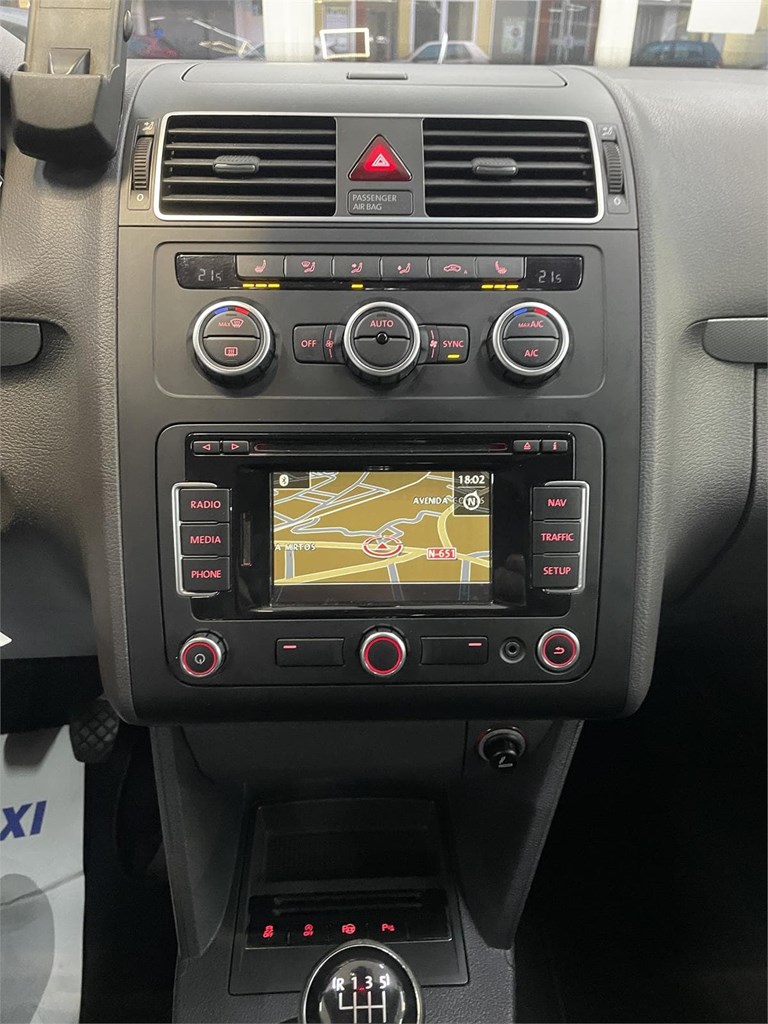 Foto 14 VOLKSWAGEN TOURAN LIFE 2.0 TDI 140cv 