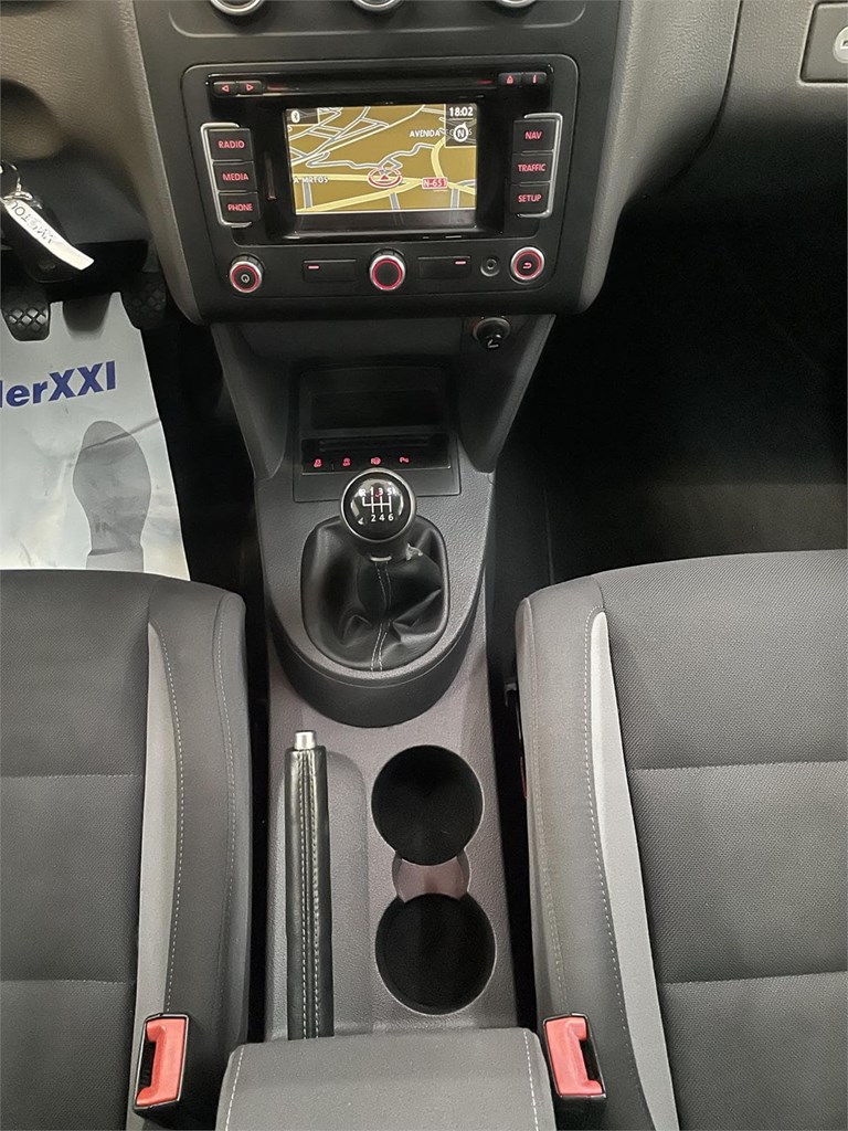 Foto 15 VOLKSWAGEN TOURAN LIFE 2.0 TDI 140cv 