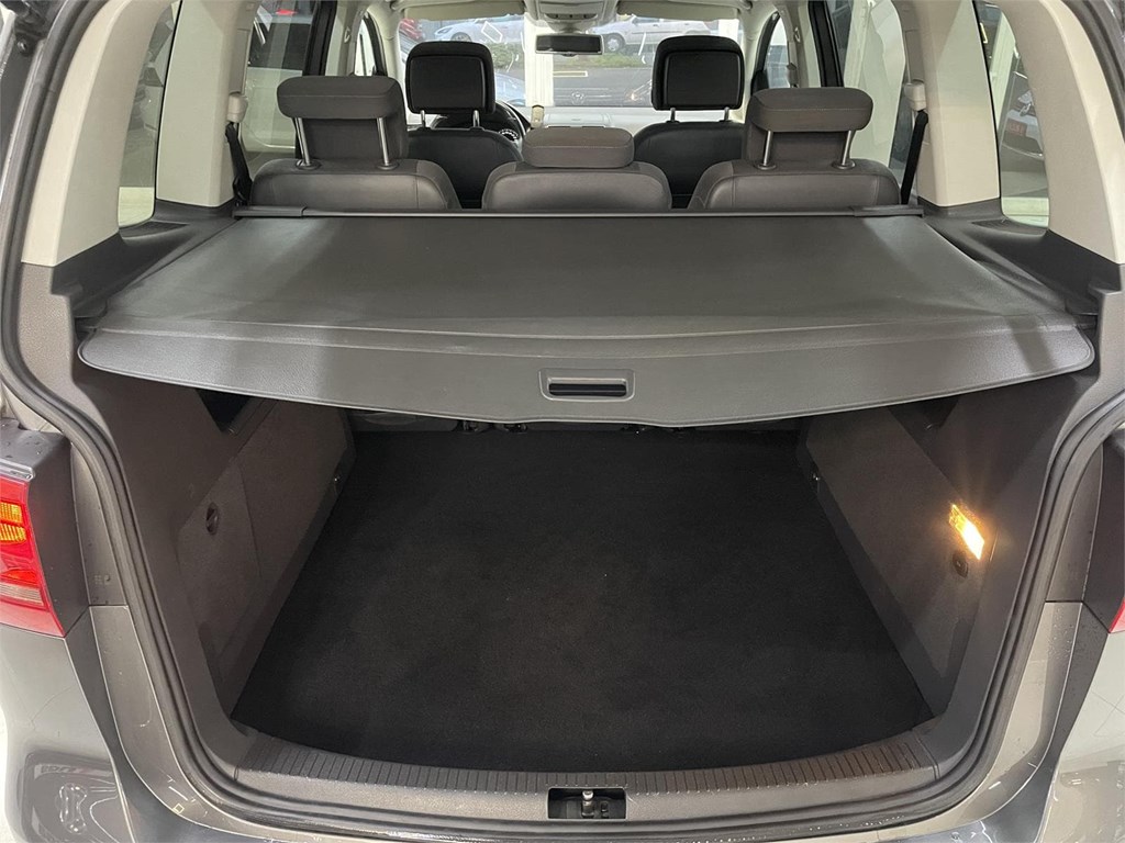 Foto 18 VOLKSWAGEN TOURAN LIFE 2.0 TDI 140cv 