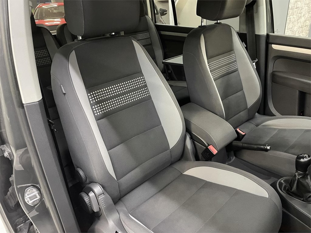 Foto 7 VOLKSWAGEN TOURAN LIFE 2.0 TDI 140cv 