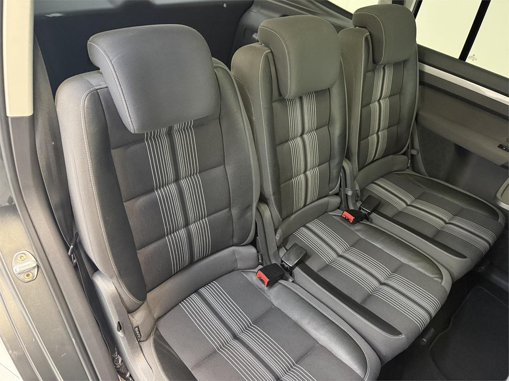 Foto 11 VW TOURAN 2.0 TDI 140cv 