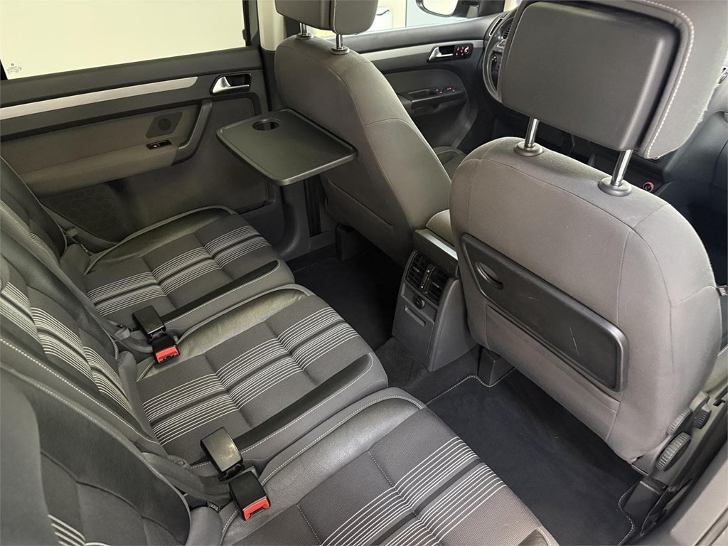 Foto 14 VW TOURAN 2.0 TDI 140cv 