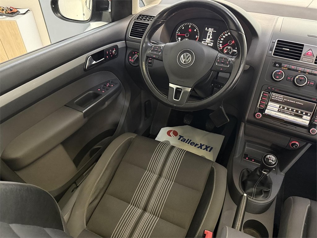 Foto 9 VW TOURAN 2.0 TDI 140cv 