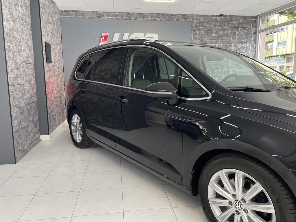 Foto 4 VW TOURAN 2.0 TDI 150cv 